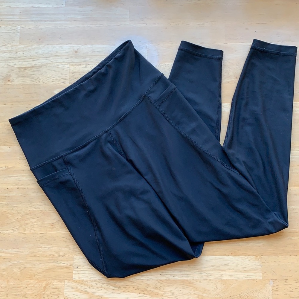 ✨old navy go-dry elevate leggings✨